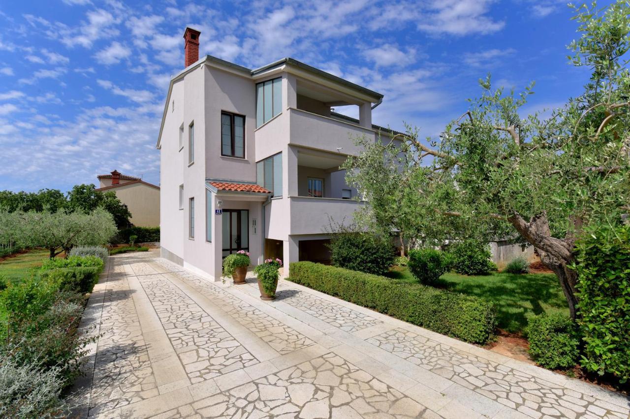 Brezac olive garden apartment Fažana Exterior foto