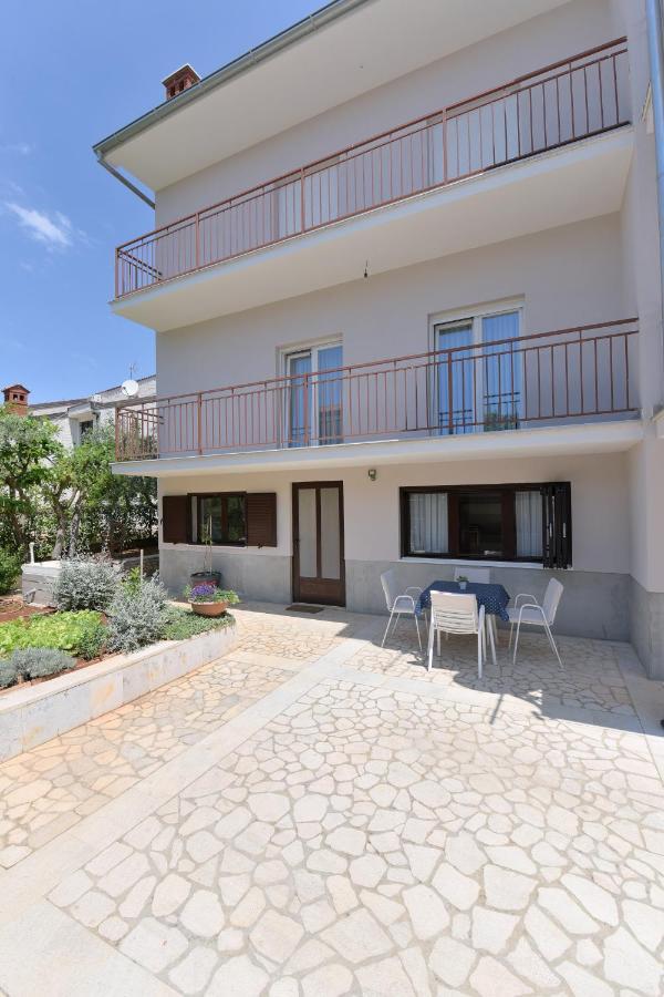 Brezac olive garden apartment Fažana Exterior foto